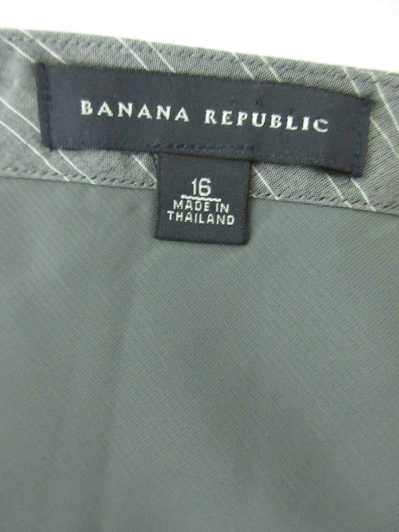 Banana Republic Pleated Skirt